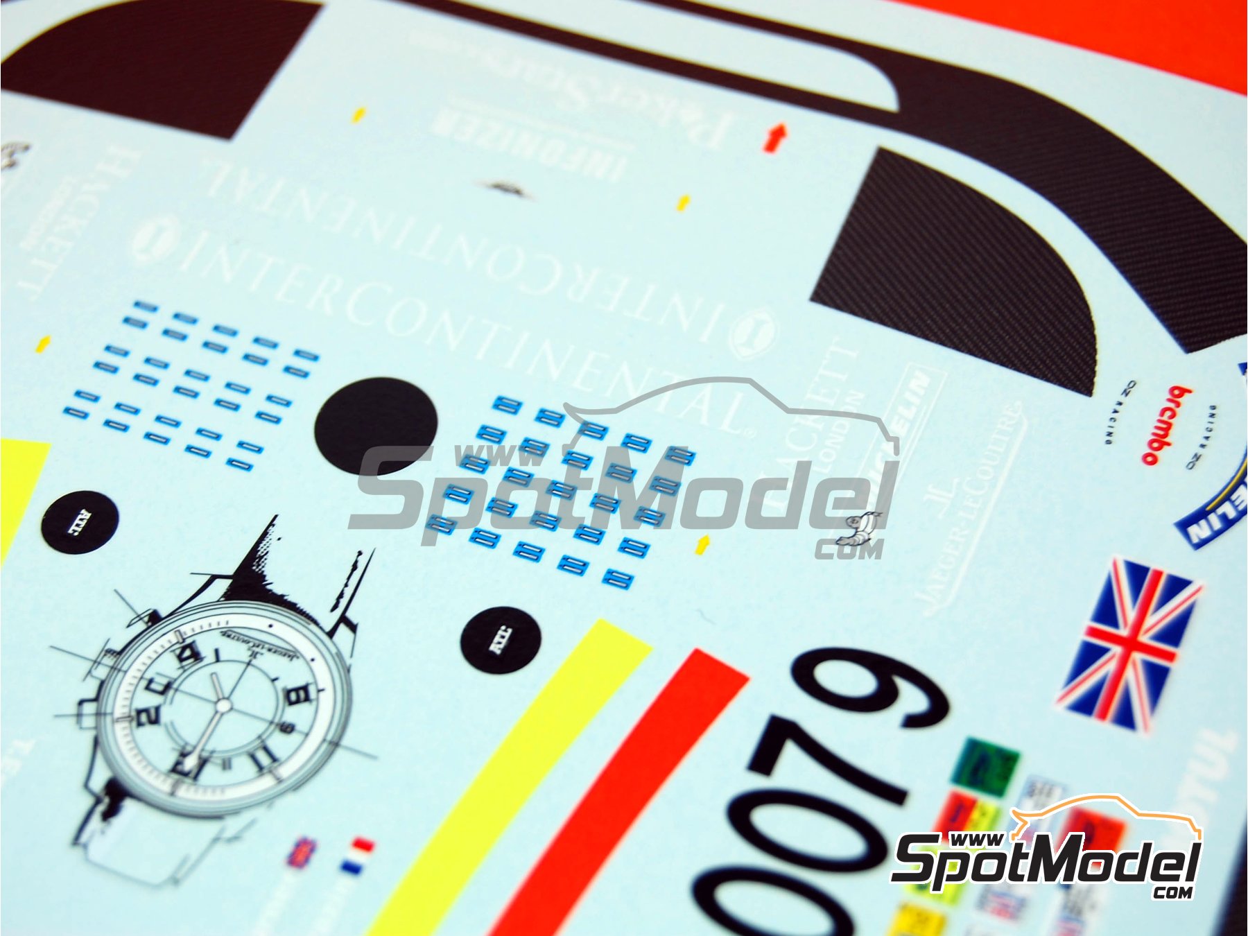 Renaissance Models 24-24: Car scale model kit 1/24 scale - Aston